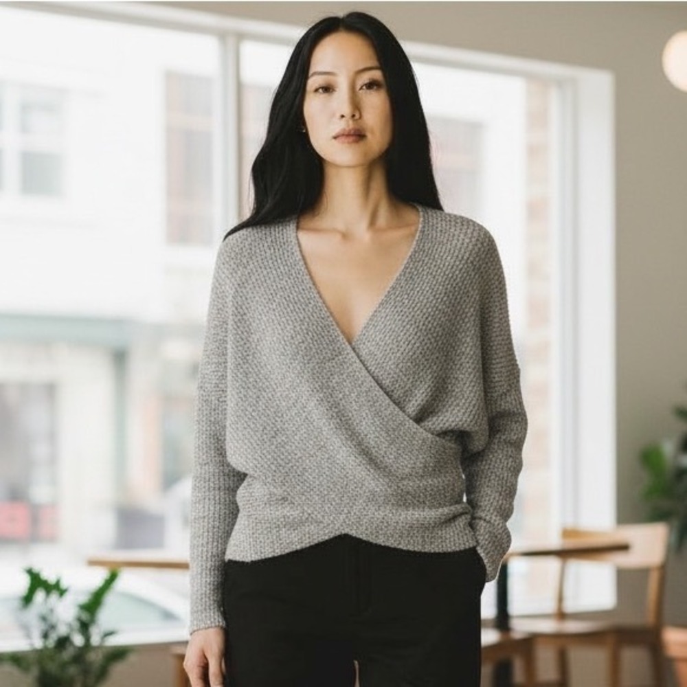 ASTR The Label Grey Knit Wrap Front Long Sleeve Sweater Office Top Women's Small
